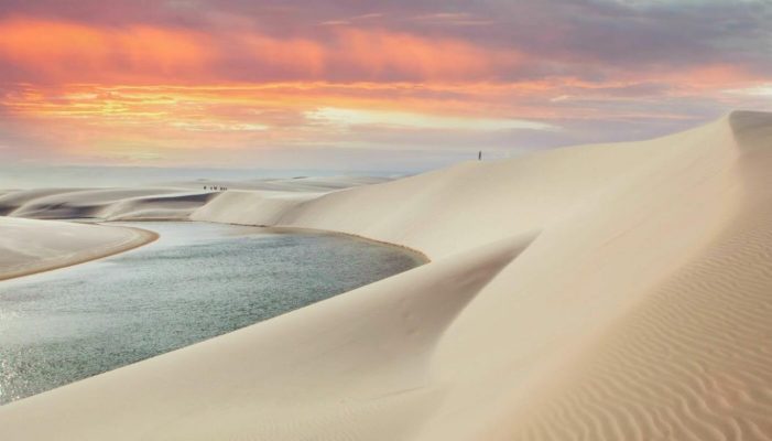 Kỳ lạ với khung cảnh "sa mạc ngàn hồ" tại Brazil