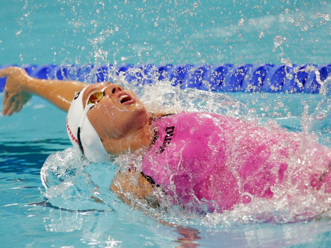 Nữ kình ngư Alicja Tchorz bị loại khỏi Olympic vì thừa người